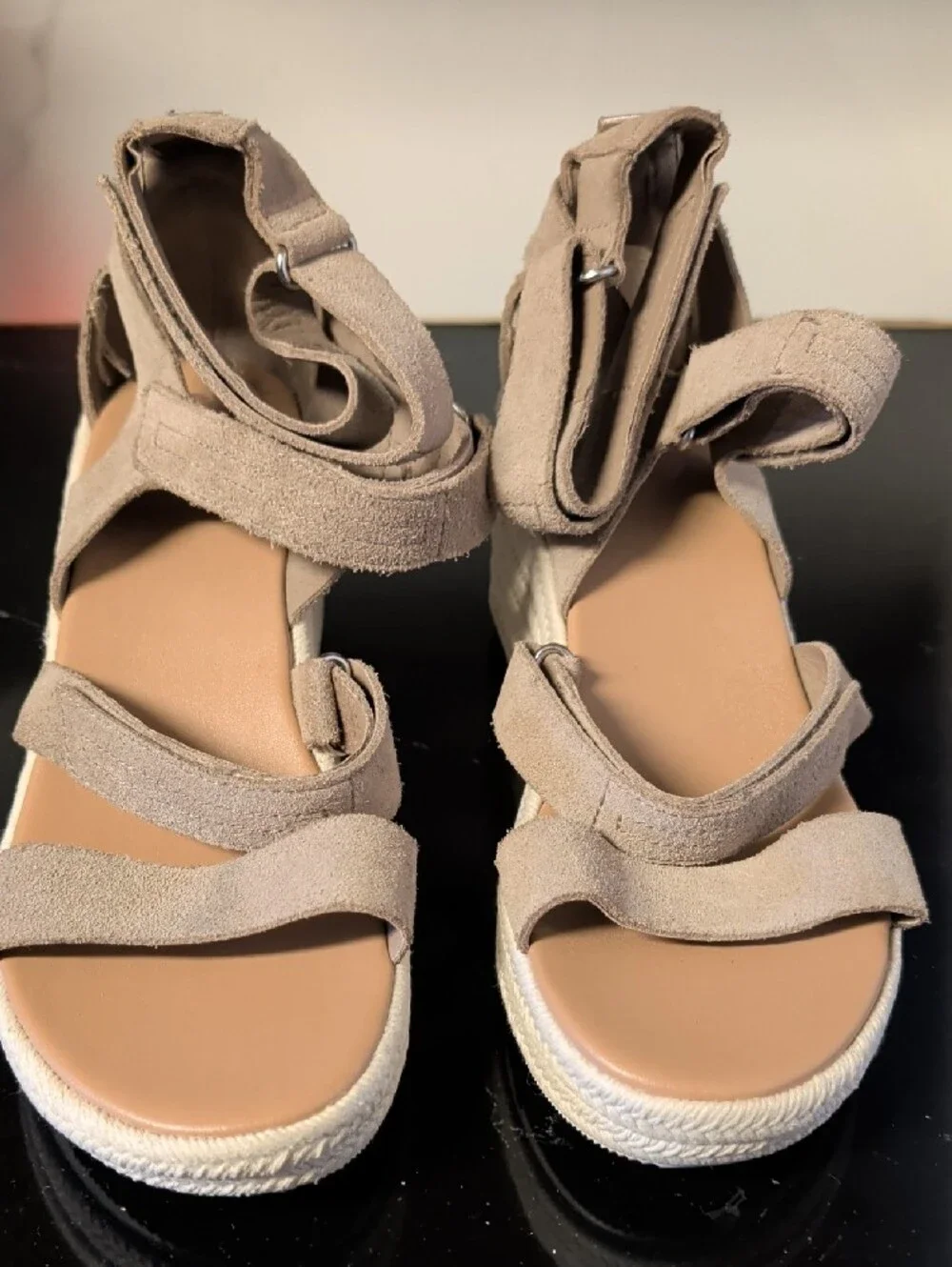 Sorel Cameron Multi Strap Wedge Sandals Size 8 Used Exc
